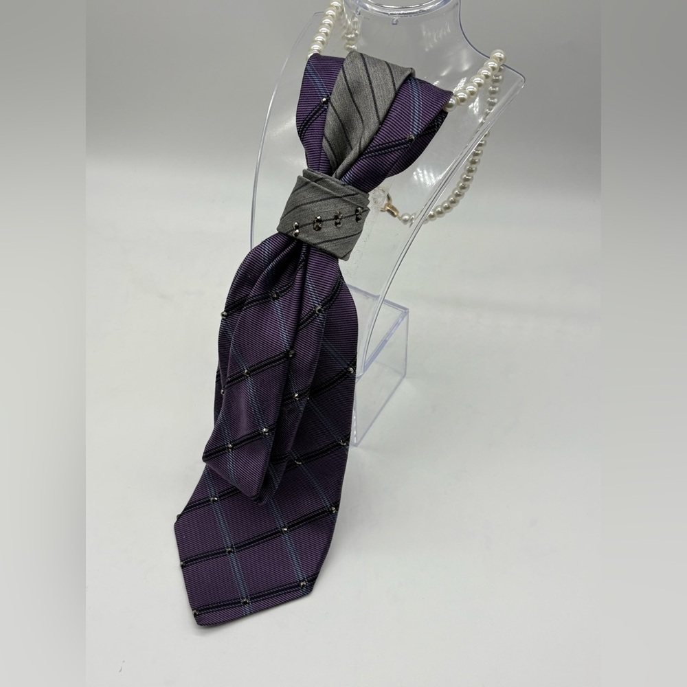 Chic Purple and Gray Women's Pearl Tie